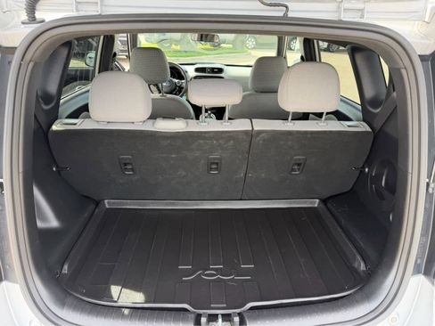 Used 2019 Kia Soul Base image 10