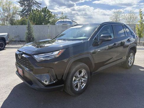 Certified 2025 Toyota RAV4 XLE AWD/4WD image 1