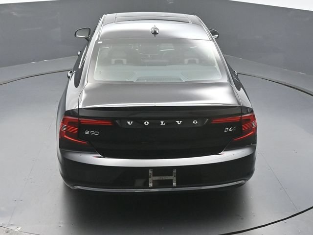 Used 2023 Volvo S90 B6 Plus AWD/4WD image 46