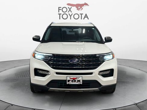 Used 2023 Ford Explorer XLT w/ Equipment Group 202A RWD image 9