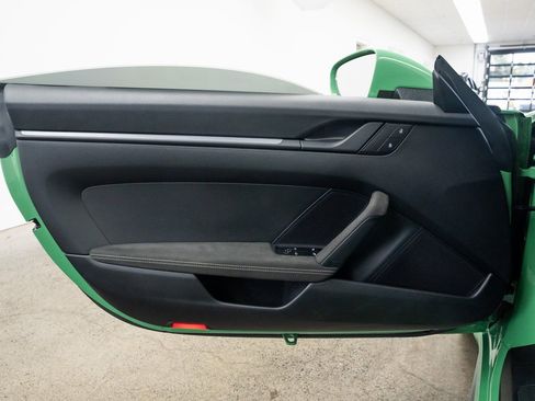 Used 2022 Porsche 911 GT3 image 17