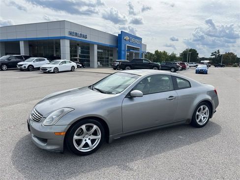 Used 2005 INFINITI G35 Coupe w/ (P01) Premium Pkg image 4