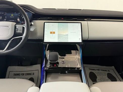 New 2026 Land Rover Range Rover Sport SE image 23