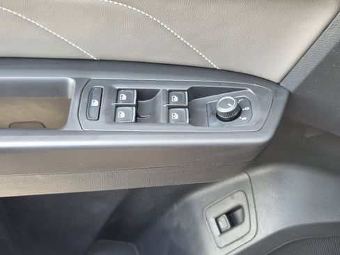 Used 2023 Volkswagen Atlas Cross Sport SEL R-Line image 25