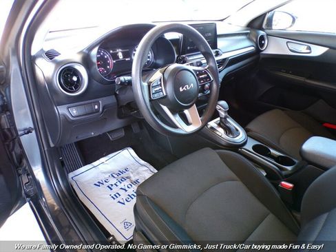 Used 2024 Kia Forte LXS FWD image 13
