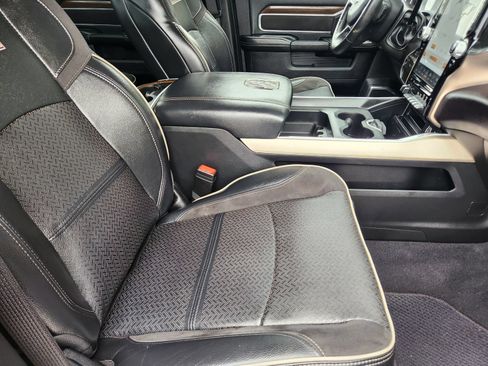 Used 2024 RAM 3500 Laramie AWD/4WD image 16