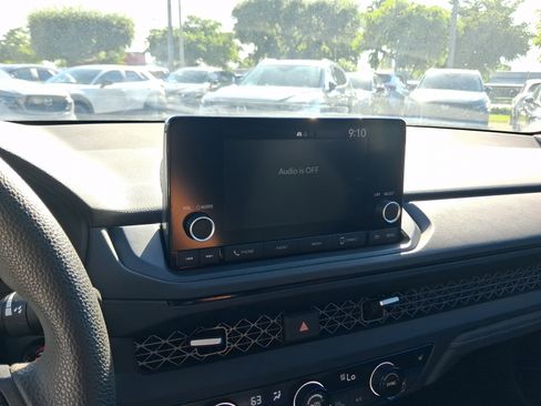 Used 2023 Honda Accord EX image 14