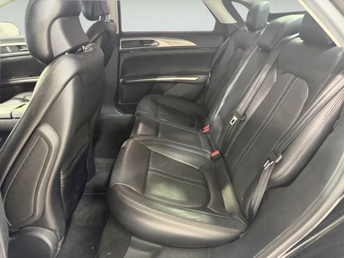 Used 2016 Lincoln MKZ w/ Equipment Group 300A Reserve FWD image 10
