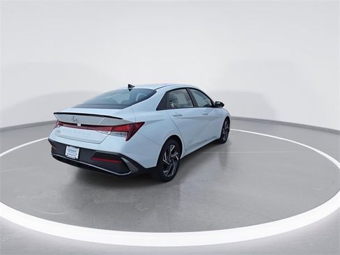 New 2025 Hyundai Elantra Sport image 8