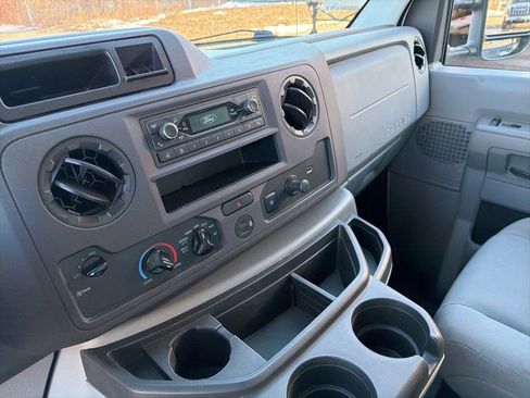 Used 2021 Ford E-350 and Econoline 350 Super Duty w/ Power Windows & Locks Group image 26