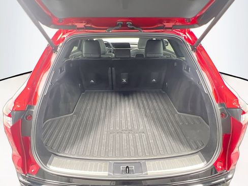 Used 2025 Toyota Crown Signia w/ Advanced Technology Package image 26