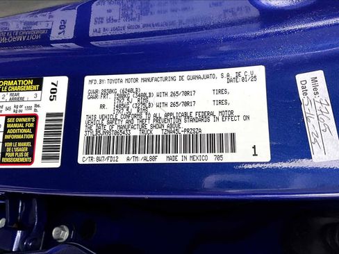 Used 2025 Toyota Tacoma TRD Off-Road image 21