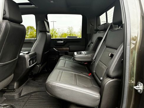 Used 2022 GMC Sierra 2500 Denali w/ Denali Ultimate Package AWD/4WD image 33