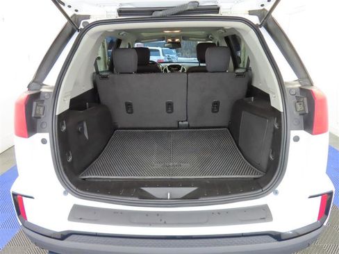 Used 2017 GMC Terrain SLE w/ Nightfall Package image 12