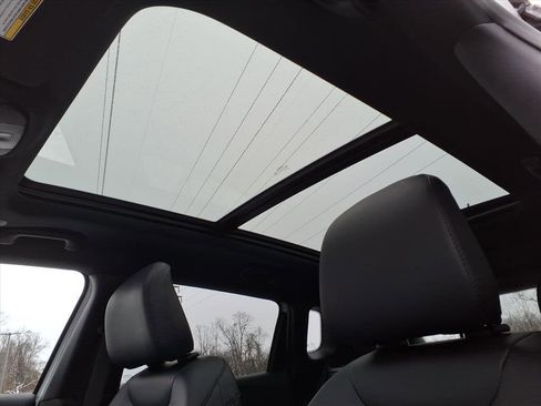 New 2026 Jeep Compass Limited w/ Sun, Sound & Navigation Group image 9