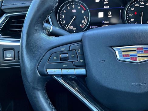 Used 2023 Cadillac XT6 Premium Luxury w/ Technology Package image 23