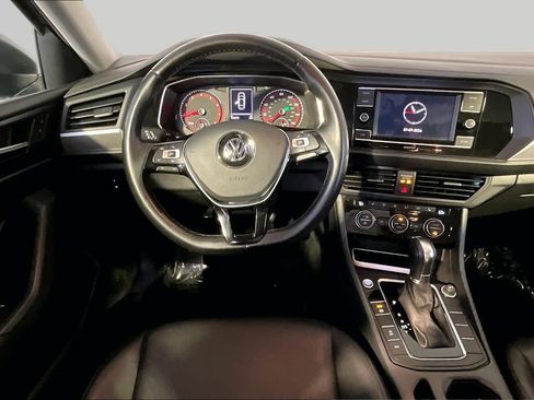 Used 2019 Volkswagen Jetta SE FWD image 6