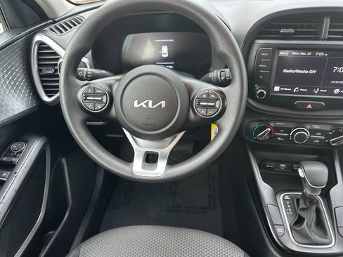 Used 2024 Kia Soul LX w/ Option Group 015 image 14