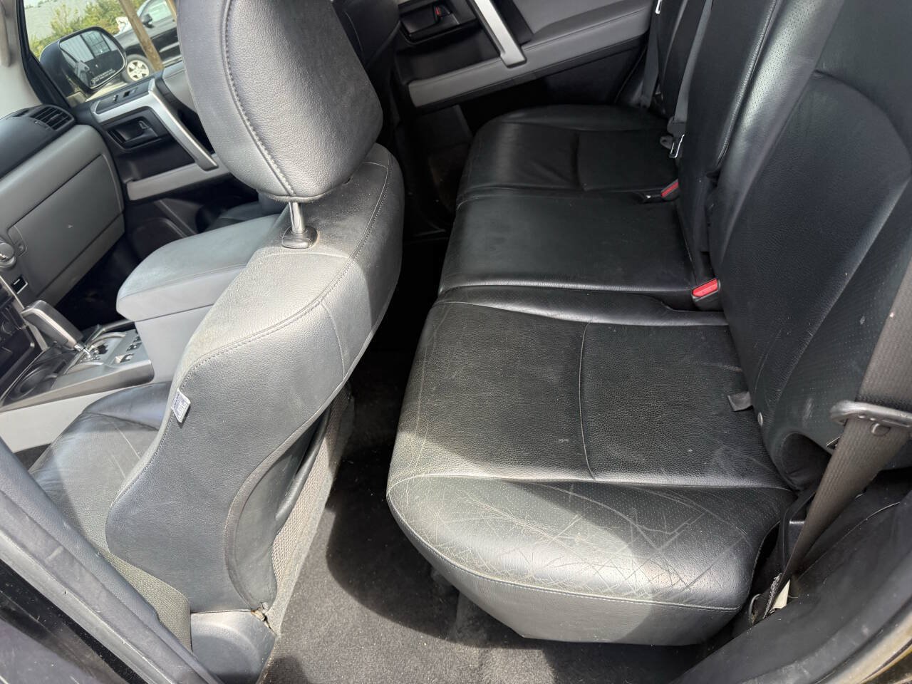 Used 2011 Toyota 4Runner SR5 w/ Premium Pkg w/Leather AWD/4WD image 21