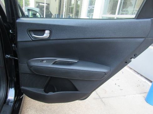 Used 2019 Kia Optima LX image 21