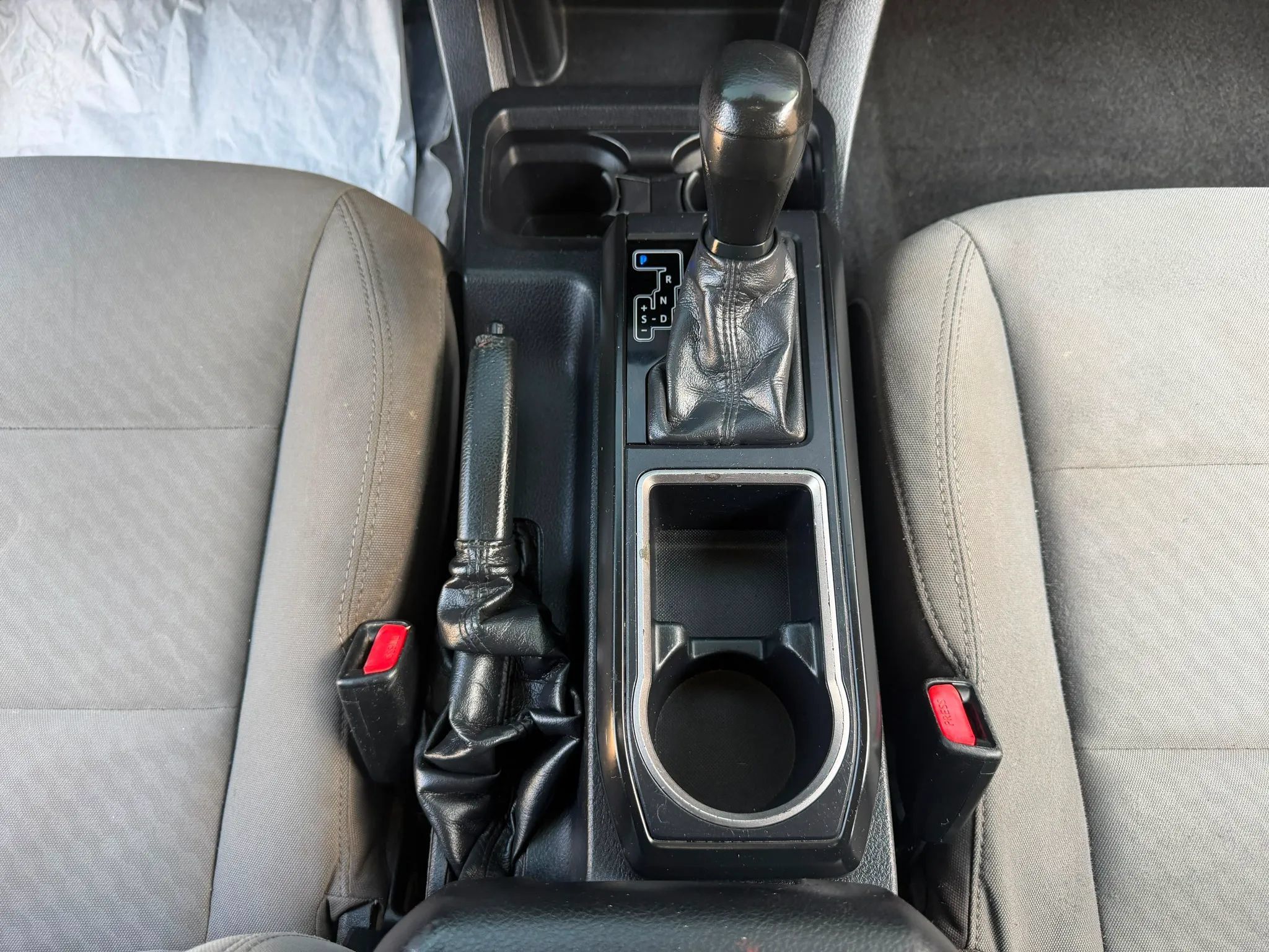 Used 2020 Toyota Tacoma SR w/ SR Convenience Package RWD image 25