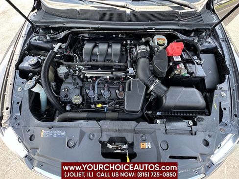 Used 2015 Ford Taurus SEL image 26