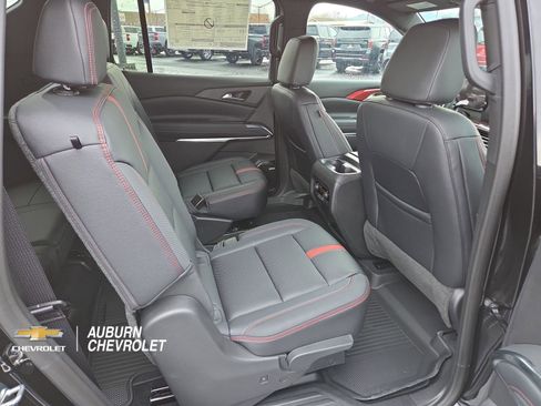 New 2026 Chevrolet Traverse RS w/ LPO, Floor Liner Package AWD/4WD image 18