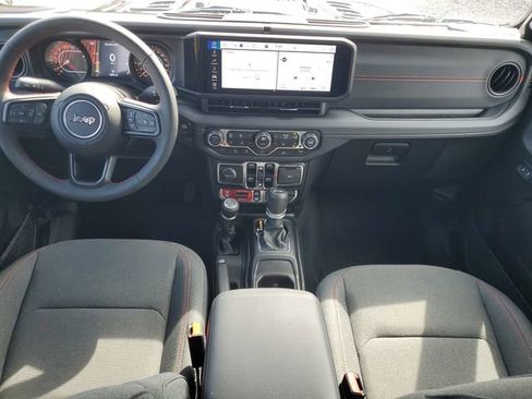 Used 2024 Jeep Wrangler Unlimited Rubicon w/ Convenience Group image 26