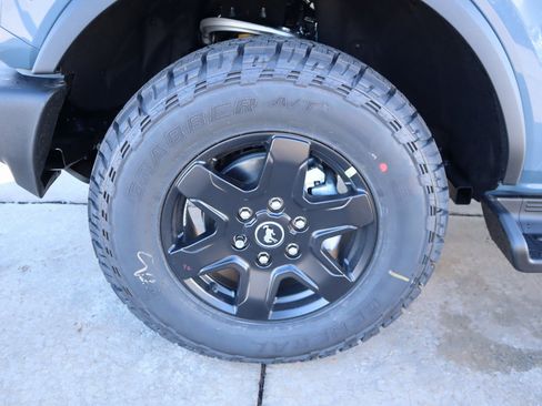 New 2025 Ford Bronco Outer Banks AWD/4WD image 18
