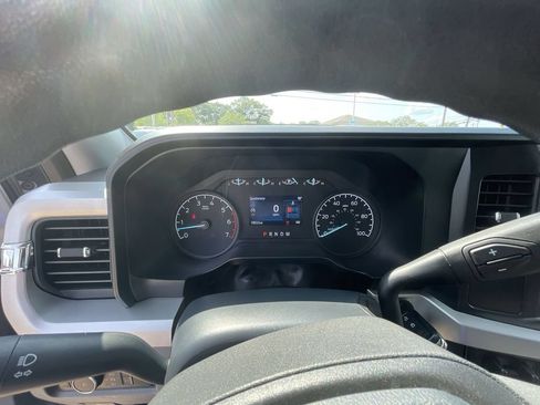 Used 2024 Ford F250 XL w/ STX Appearance Package AWD/4WD image 12