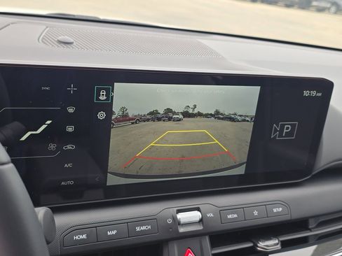 New 2025 Kia K4 EX image 24