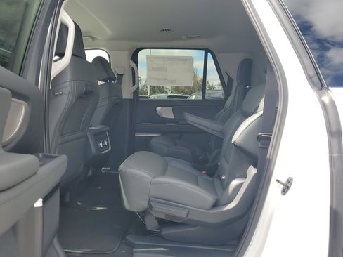 New 2026 Ford Expedition Max Active RWD image 12