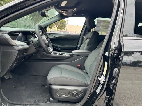 New 2026 Jeep Cherokee Laredo image 16