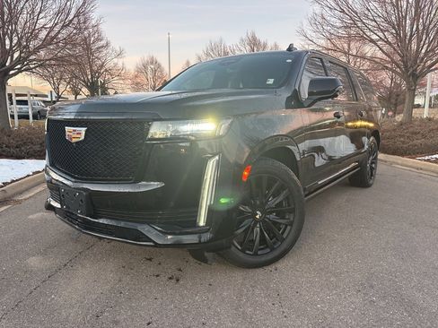 Used 2021 Cadillac Escalade ESV Sport Platinum image 1