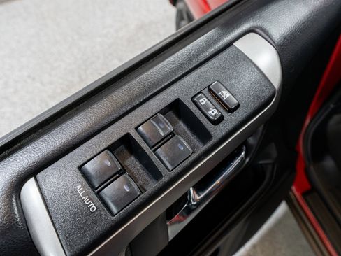 Used 2016 Toyota 4Runner SR5 image 12