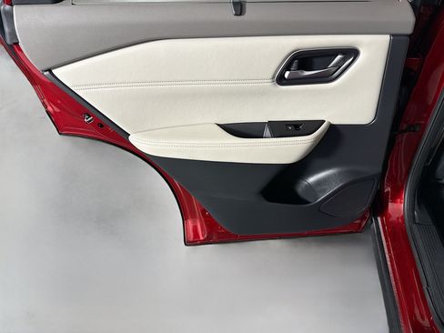 Used 2021 Nissan Rogue SV w/ Premium Package FWD image 26