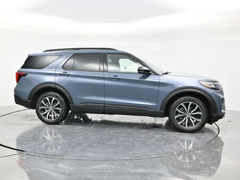 New 2026 Ford Explorer ST-Line image 4