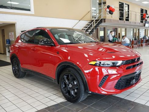 Used 2024 Dodge Hornet R/T Plus w/ R/T Blacktop Package AWD/4WD image 19