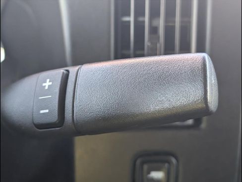 Used 2022 GMC Savana 2500 w/ Driver Convenience Package image 9