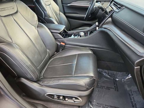 Used 2022 Jeep Grand Cherokee L Overland w/ Luxury Tech Group IV image 23