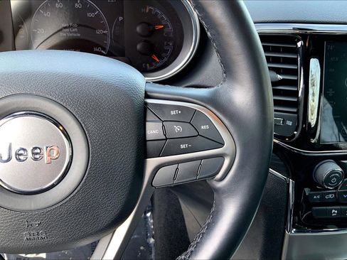 Certified 2021 Jeep Grand Cherokee Limited image 24