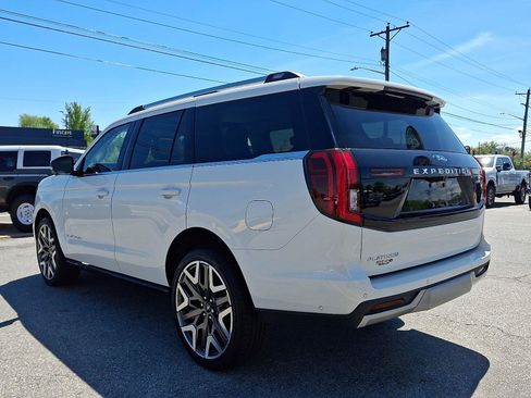New 2025 Ford Expedition Platinum w/ Platinum Ultimate Package AWD/4WD image 3