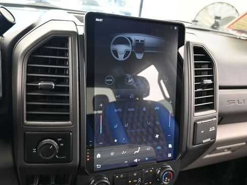 Used 2020 Ford F250 XL w/ STX Appearance Package image 18