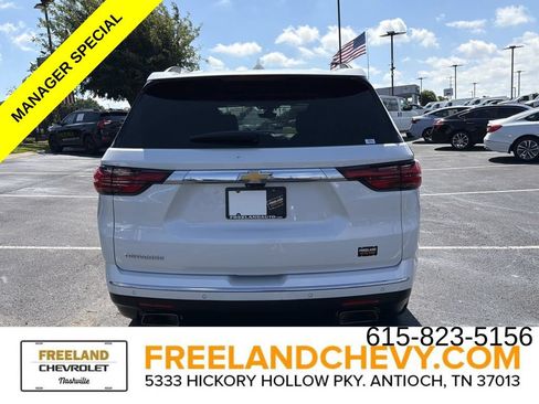 Used 2023 Chevrolet Traverse High Country FWD image 4