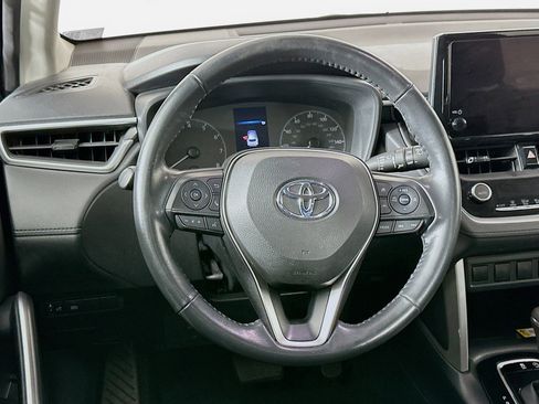Used 2023 Toyota Corolla Cross LE image 17