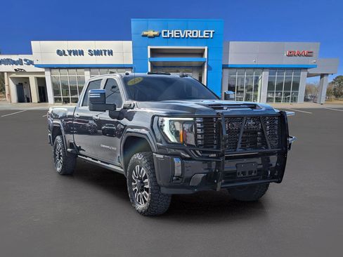Used 2024 GMC Sierra 3500 Denali Ultimate image 3