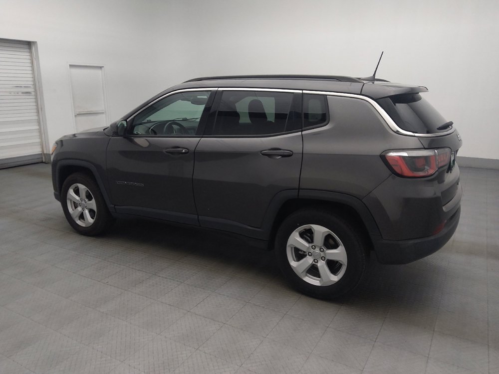 Used 2018 Jeep Compass Latitude w/ Popular Equipment Group FWD image 3