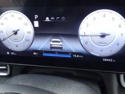 Used 2024 Hyundai Elantra SEL FWD image 18