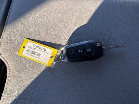 Used 2022 Ford F250 XL w/ Power Equipment Group image 24