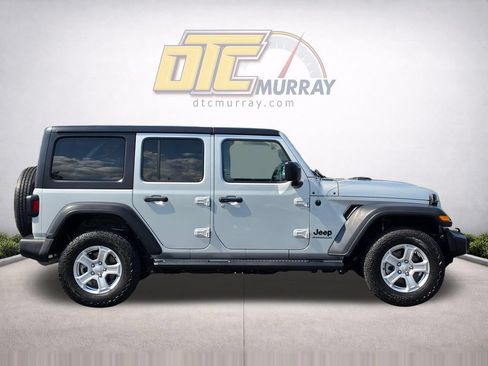 Used 2023 Jeep Wrangler Unlimited Sport AWD/4WD image 4